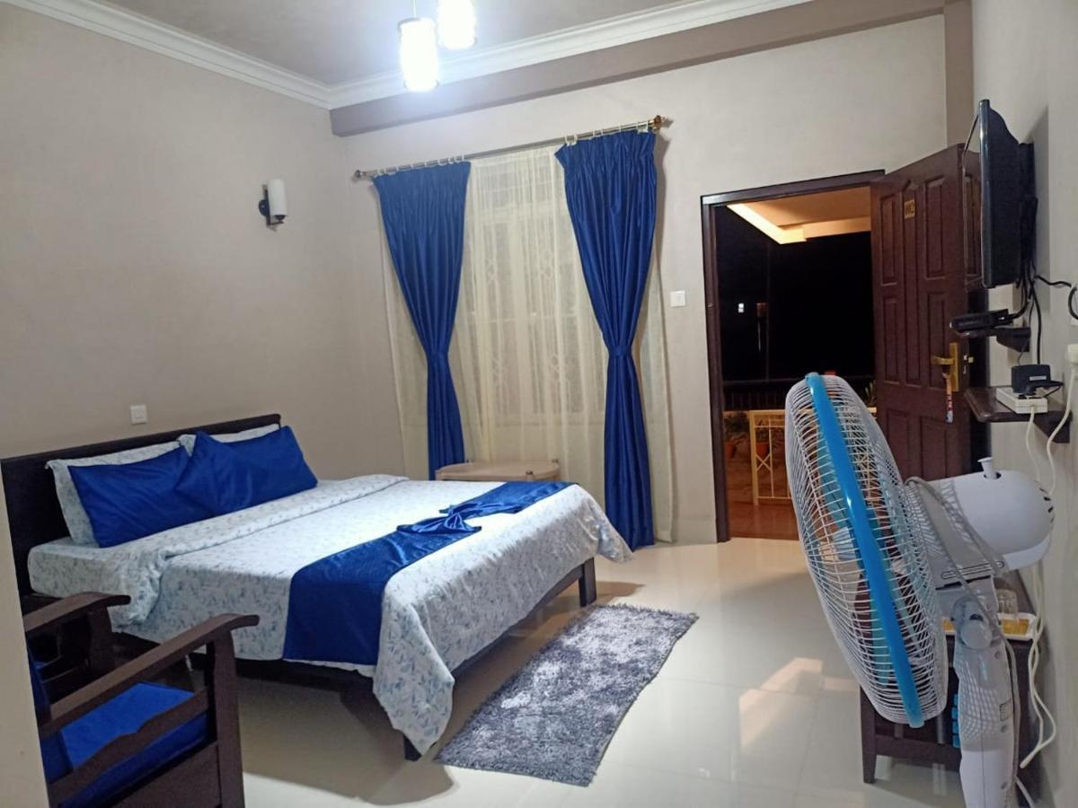 The Escapade Inn Черапунджи Екстериор снимка